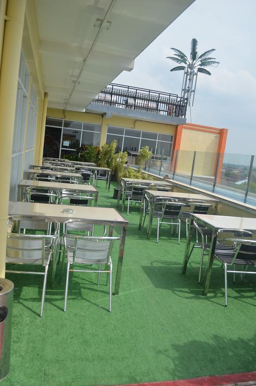 Edu Hostel Yogyakarta Ngoại thất bức ảnh