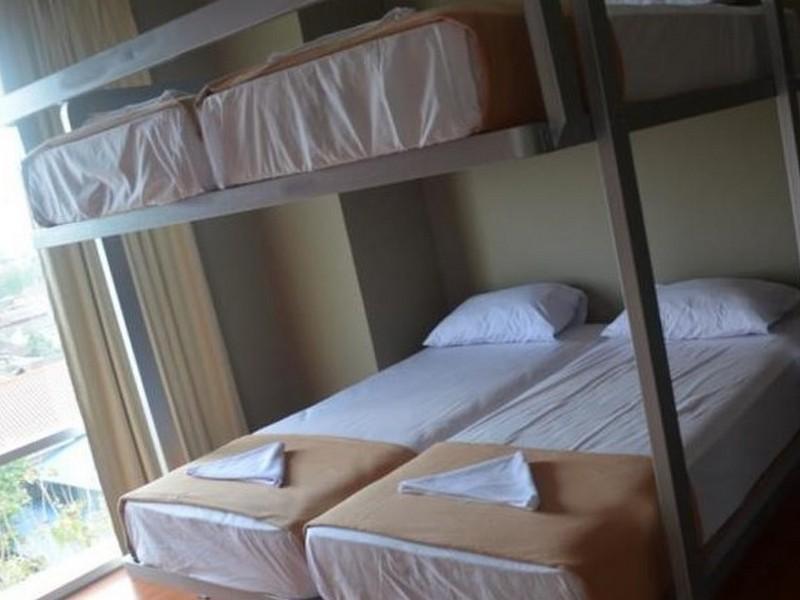 Edu Hostel Yogyakarta Ngoại thất bức ảnh