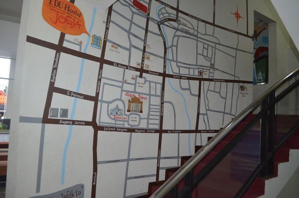 Edu Hostel Yogyakarta Ngoại thất bức ảnh