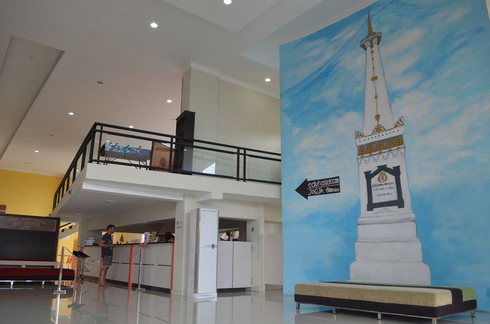 Edu Hostel Yogyakarta Ngoại thất bức ảnh