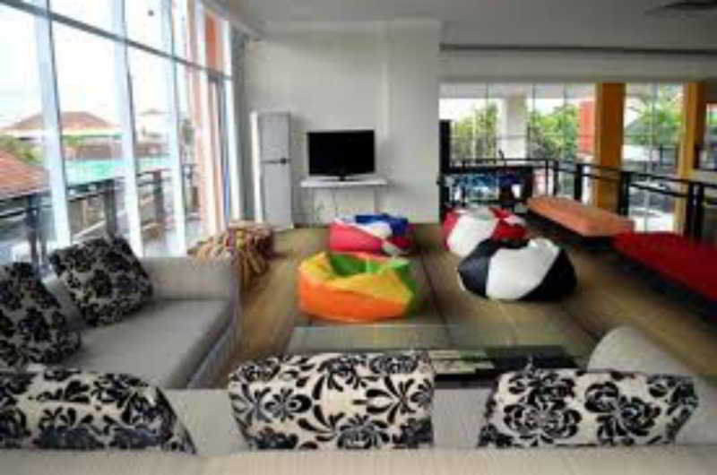 Edu Hostel Yogyakarta Ngoại thất bức ảnh