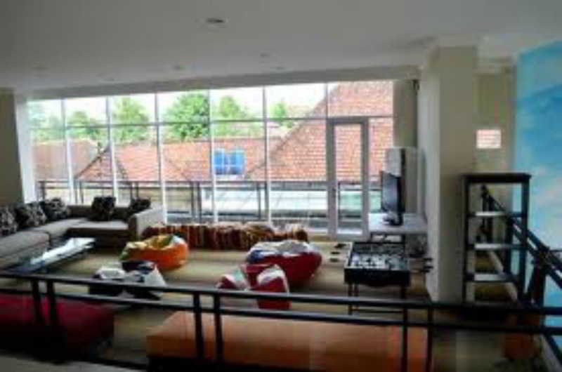 Edu Hostel Yogyakarta Ngoại thất bức ảnh