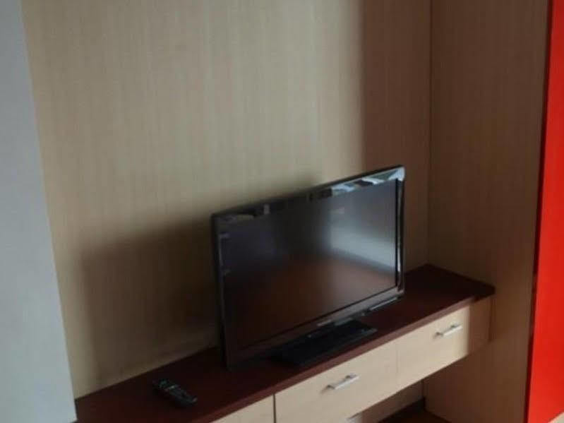 Edu Hostel Yogyakarta Ngoại thất bức ảnh