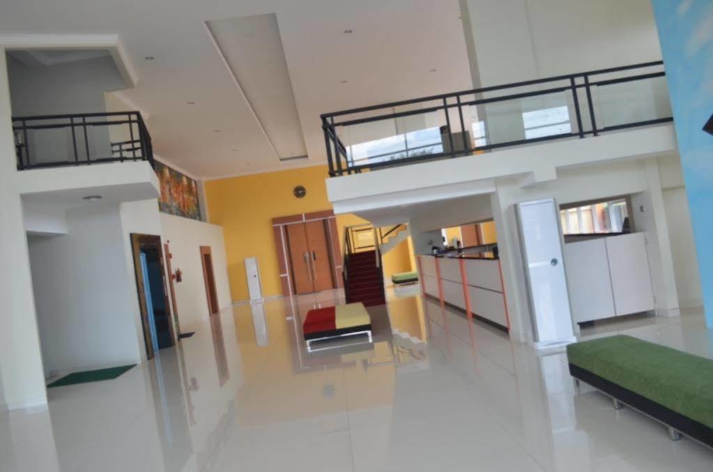 Edu Hostel Yogyakarta Ngoại thất bức ảnh